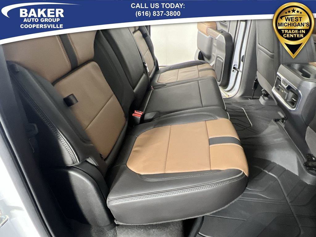 Used 2021 Chevrolet Silverado 1500 High Country w/ Technology Package image 28