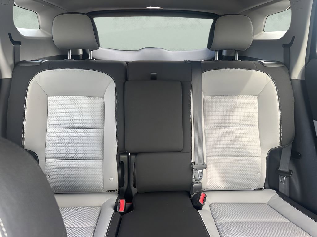 Used 2024 GMC Terrain SLE image 10