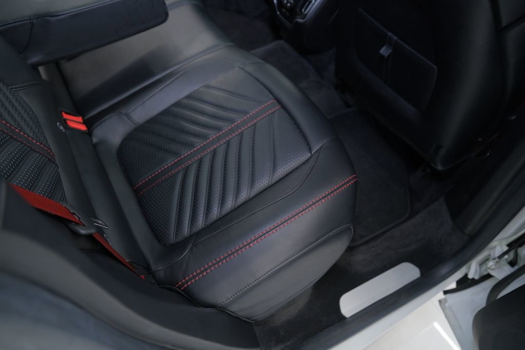 Used 2023 Aston Martin DBX 707 AWD/4WD image 32