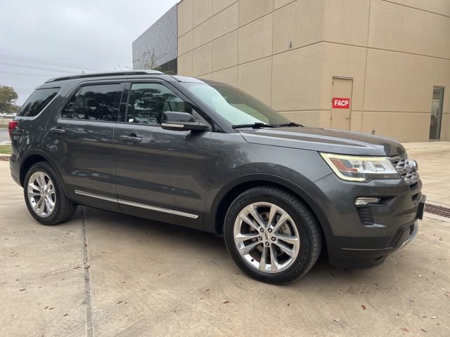 Used 2018 Ford Explorer XLT w/ Equipment Group 202A image 5