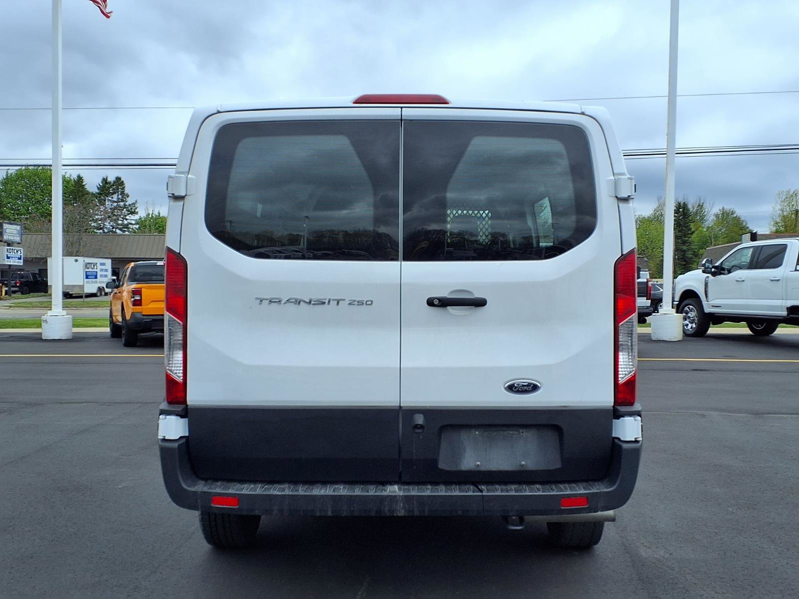 Used 2024 Ford Transit 250 Low Roof w/ Exterior Upgrade Package RWD image 6