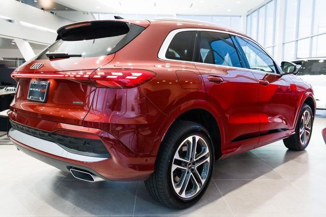 Used 2025 Audi Q5 Premium Plus image 6