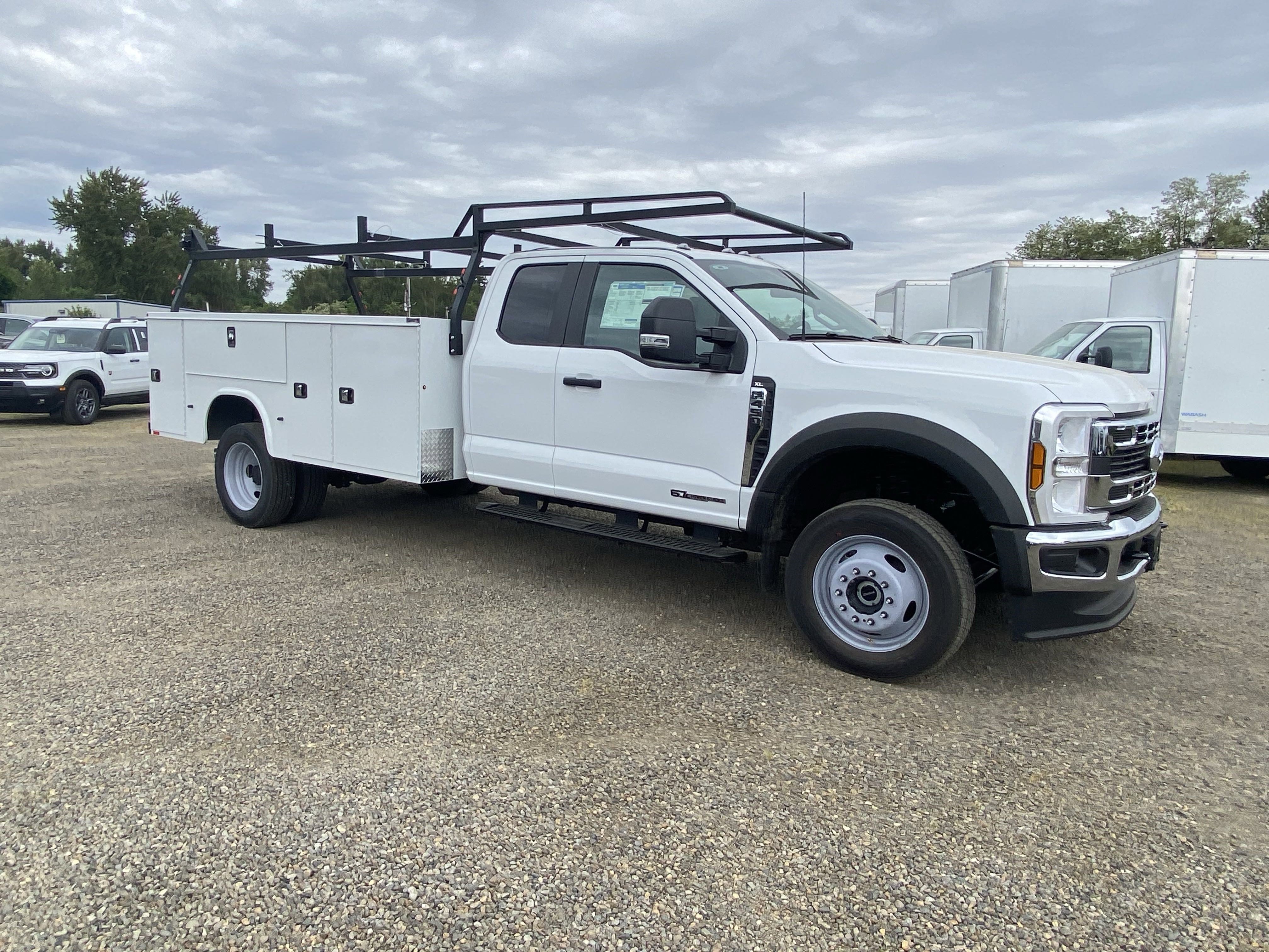 New 2025 Ford F450 XL image 8