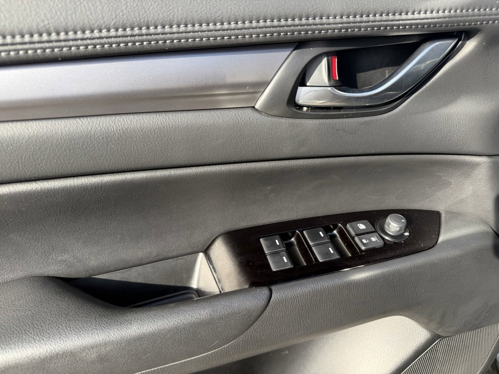 Used 2025 MAZDA CX-5 AWD 2.5 S w/ Select Package image 17