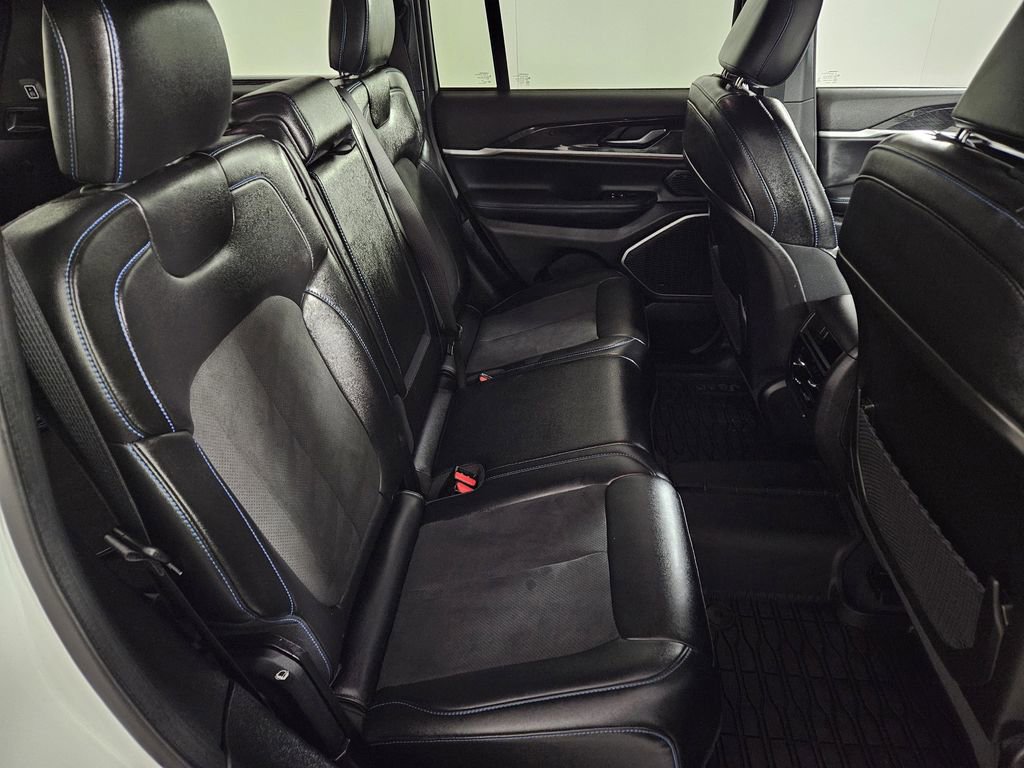 Used 2022 Jeep Grand Cherokee Trailhawk image 24