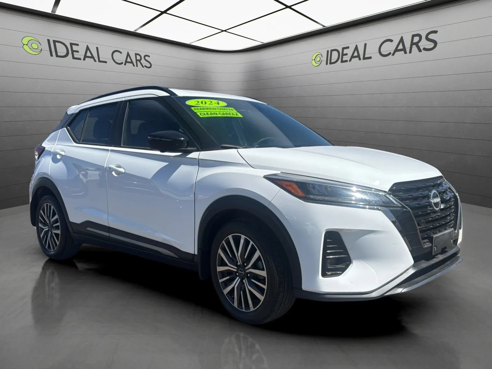 Used 2024 Nissan Kicks SR FWD image 4