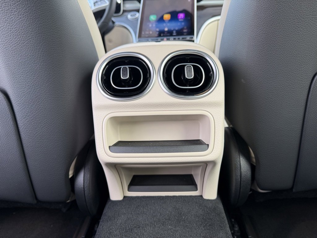 Used 2025 Mercedes-Benz C 300 C 300 image 34