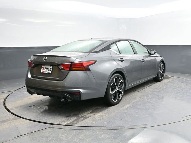 Used 2023 Nissan Altima 2.5 SR image 9