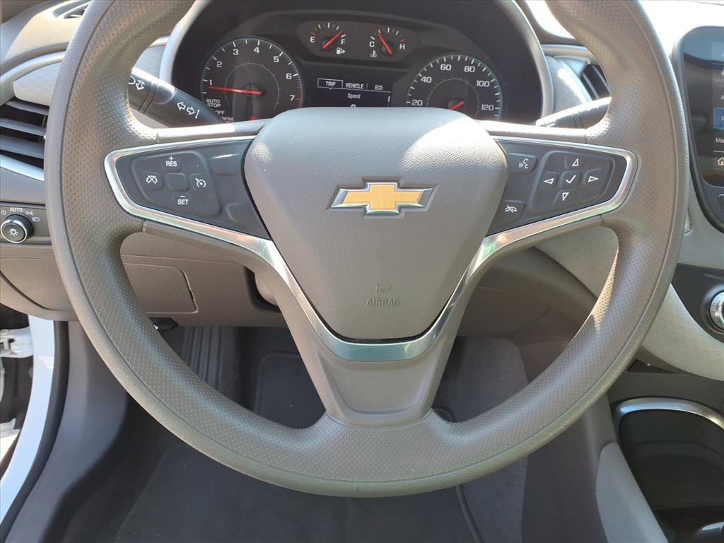 Used 2022 Chevrolet Malibu LT image 18