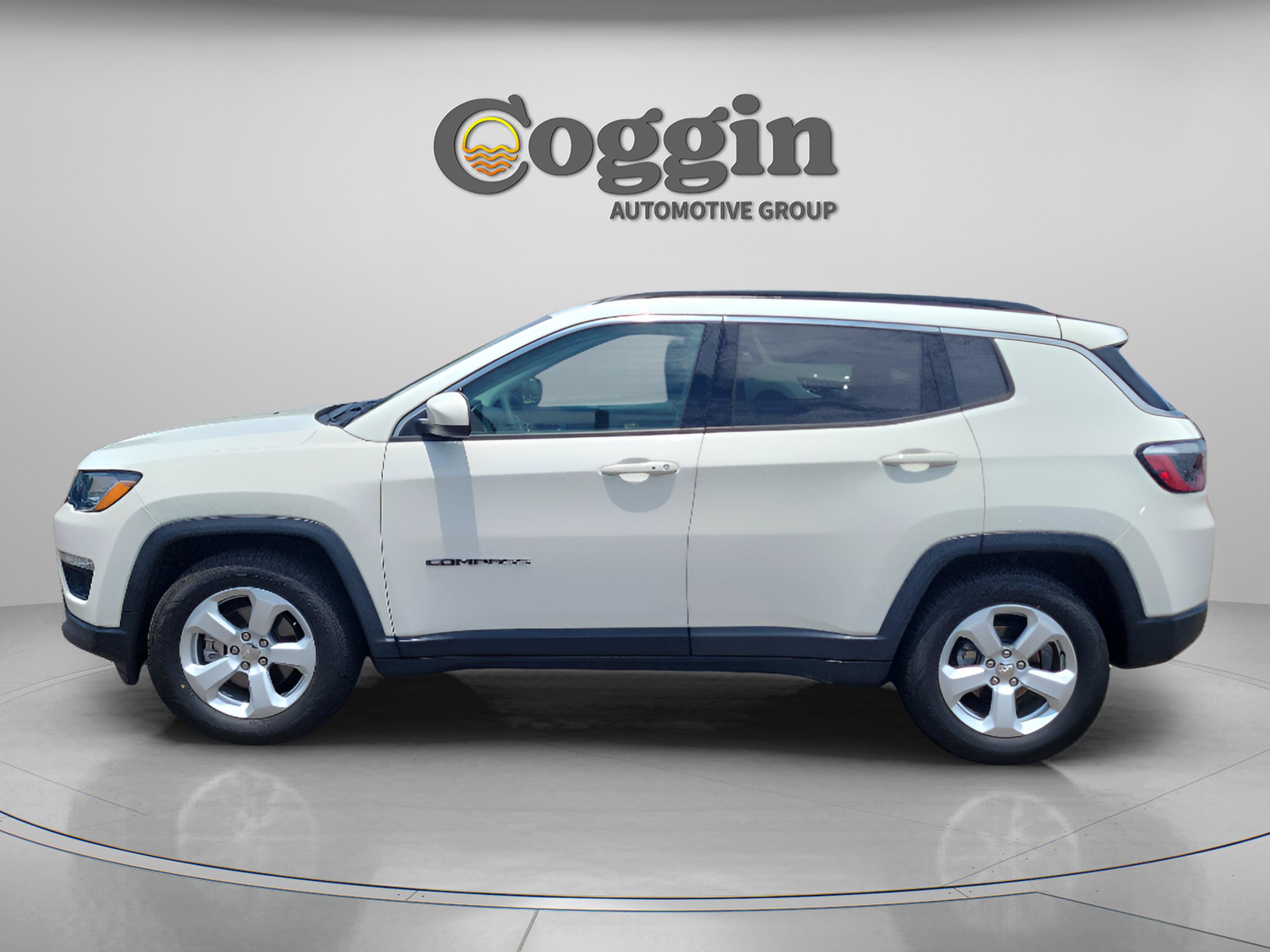 Used 2021 Jeep Compass Latitude FWD image 2