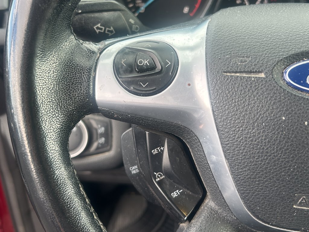 Used 2015 Ford Escape Titanium w/ Equipment Group 301A AWD/4WD image 18