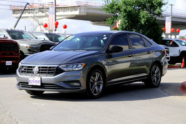 Used 2020 Volkswagen Jetta R-Line w/ R-Line Cold Weather Package FWD image 7