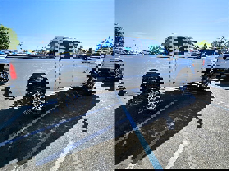 Used 2013 Ford F350 Lariat image 8