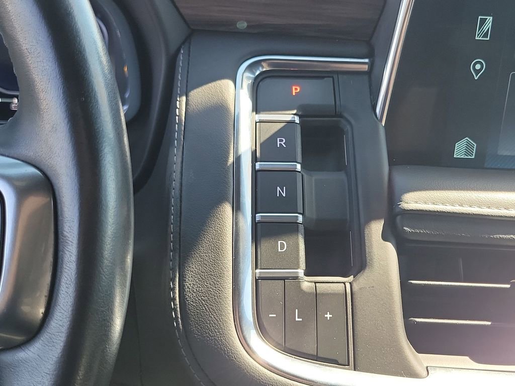 Used 2022 Chevrolet Tahoe Z71 w/ Luxury Package image 15