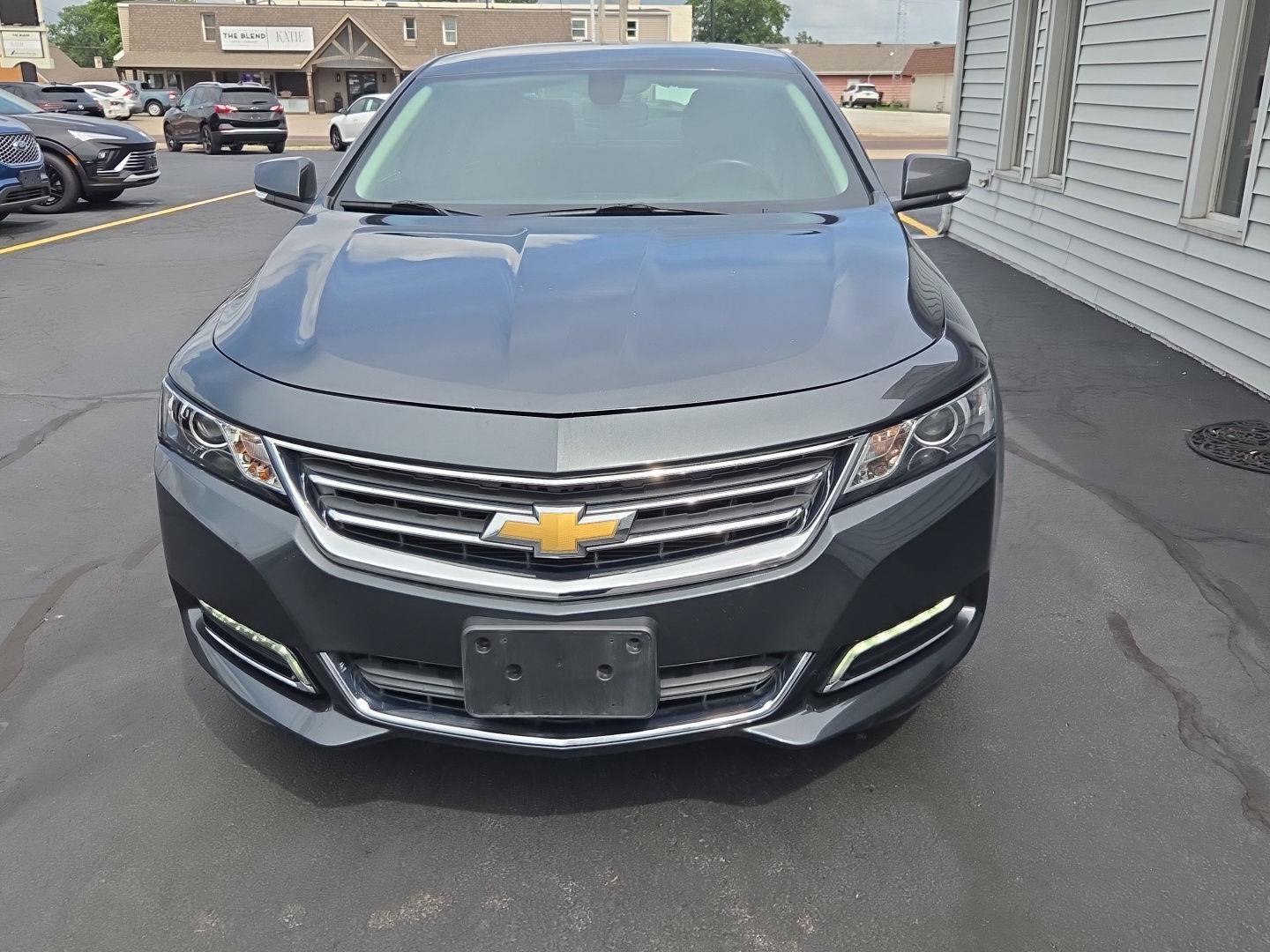 Used 2019 Chevrolet Impala LT FWD image 5