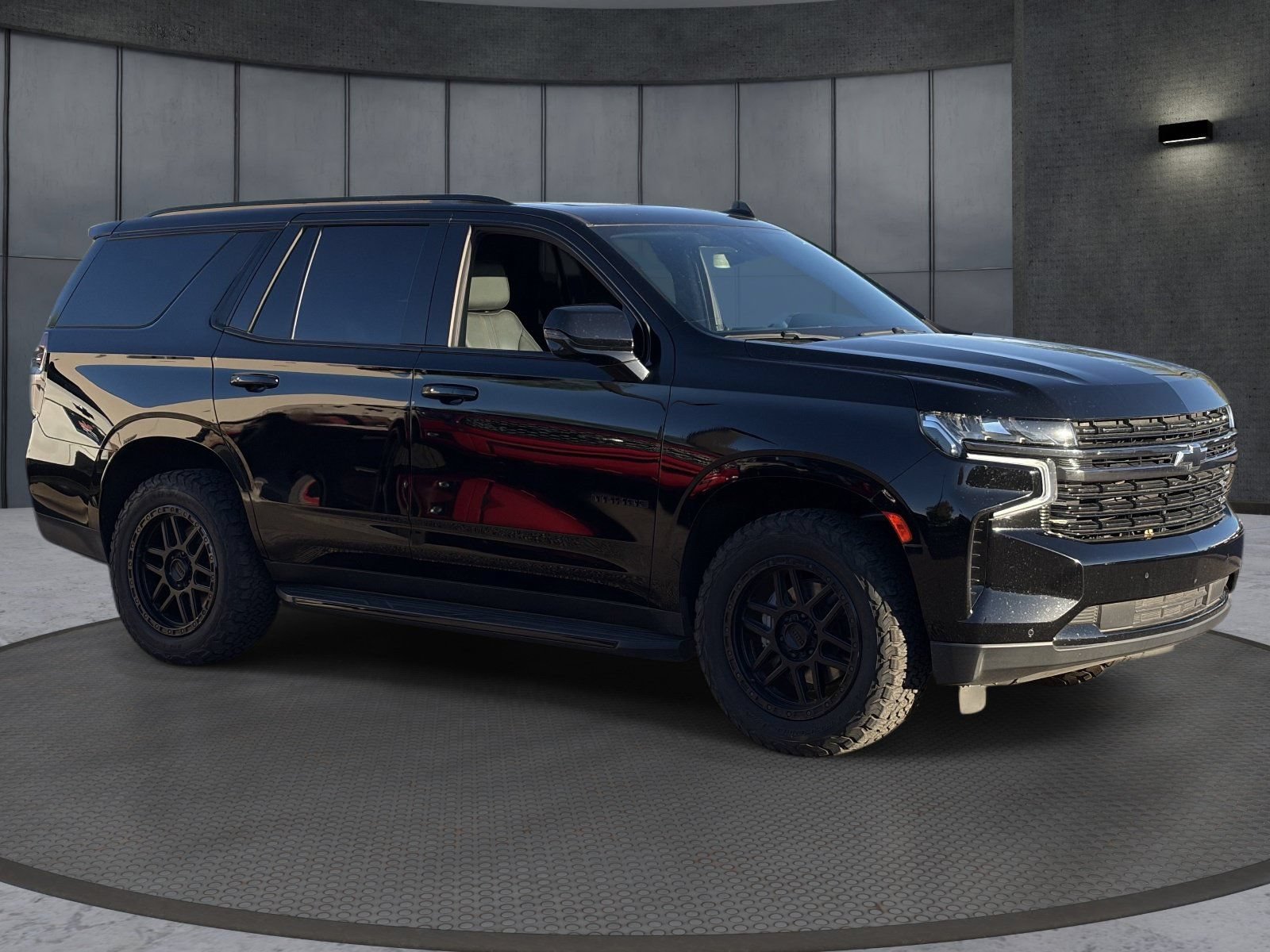 Certified 2022 Chevrolet Tahoe RST w/ Luxury Package AWD/4WD image 8
