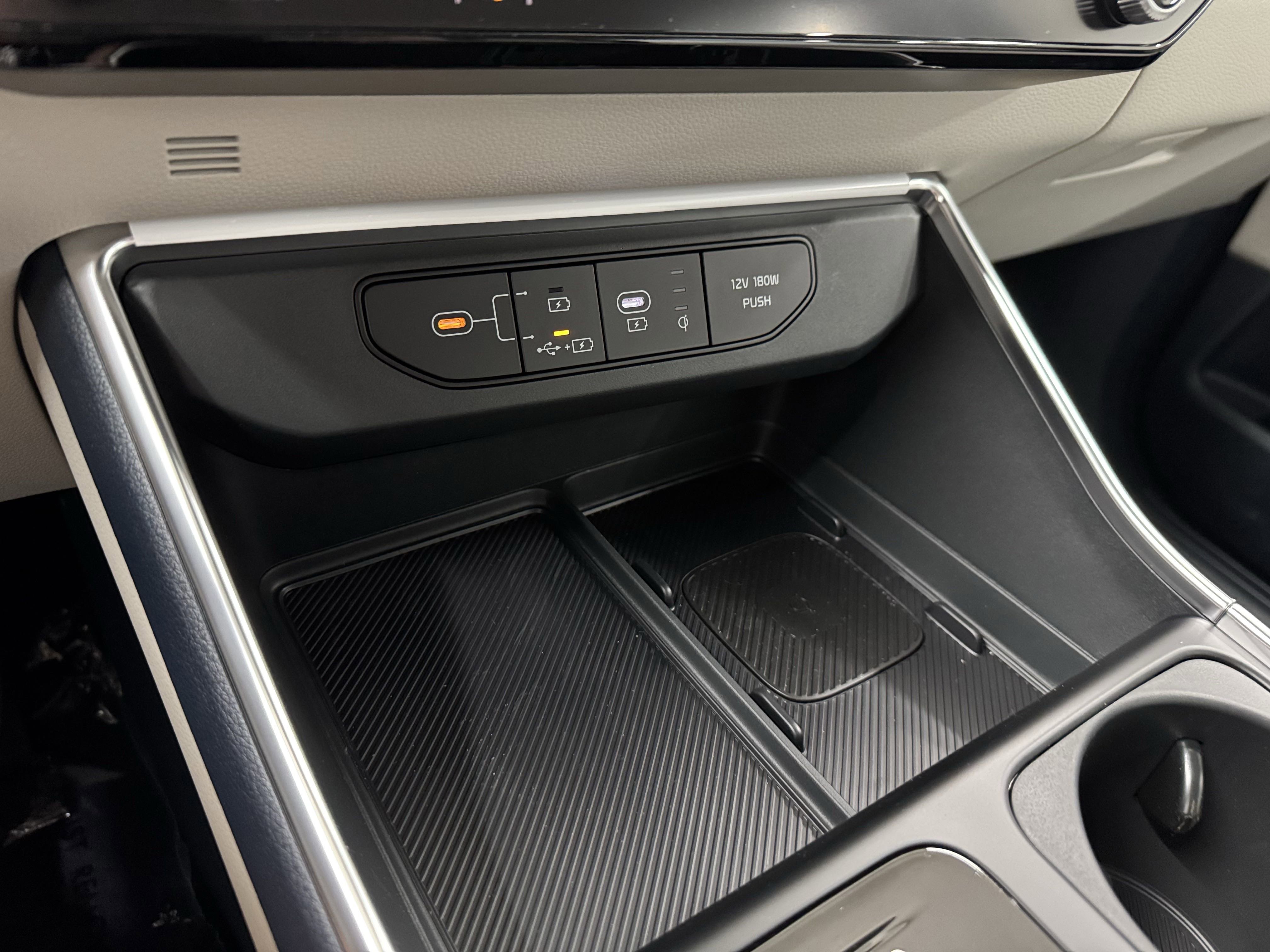 New 2026 Kia Carnival EX FWD image 14