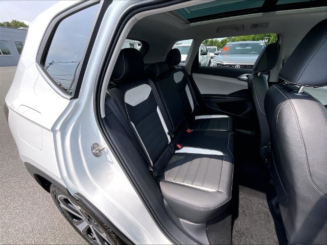New 2026 Volkswagen Taos SEL AWD/4WD image 12