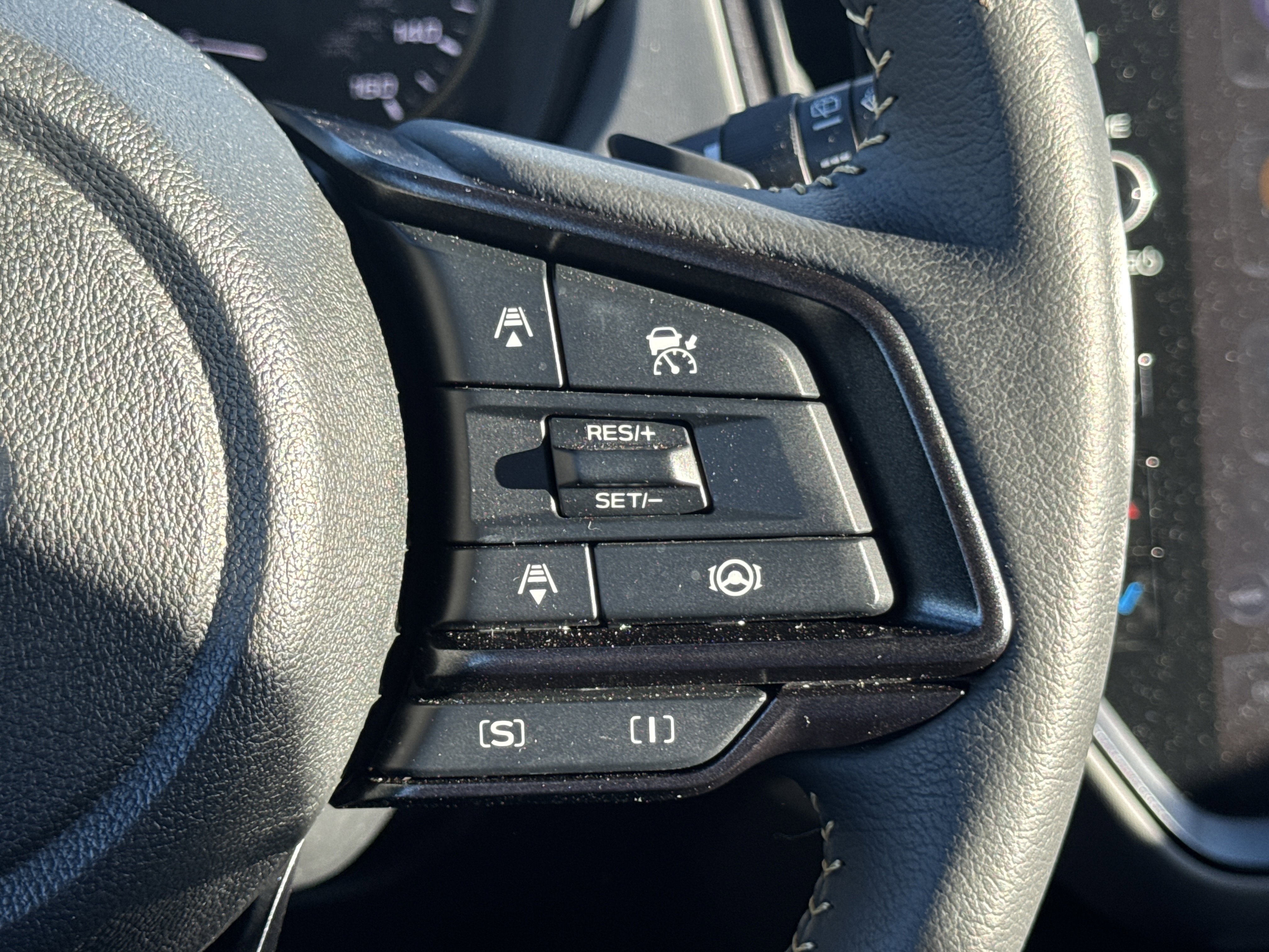 Certified 2025 Subaru Crosstrek 2.5i Sport w/ Crosstrek Mirror Package image 15