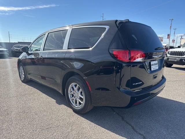 New 2026 Chrysler Voyager LX image 4