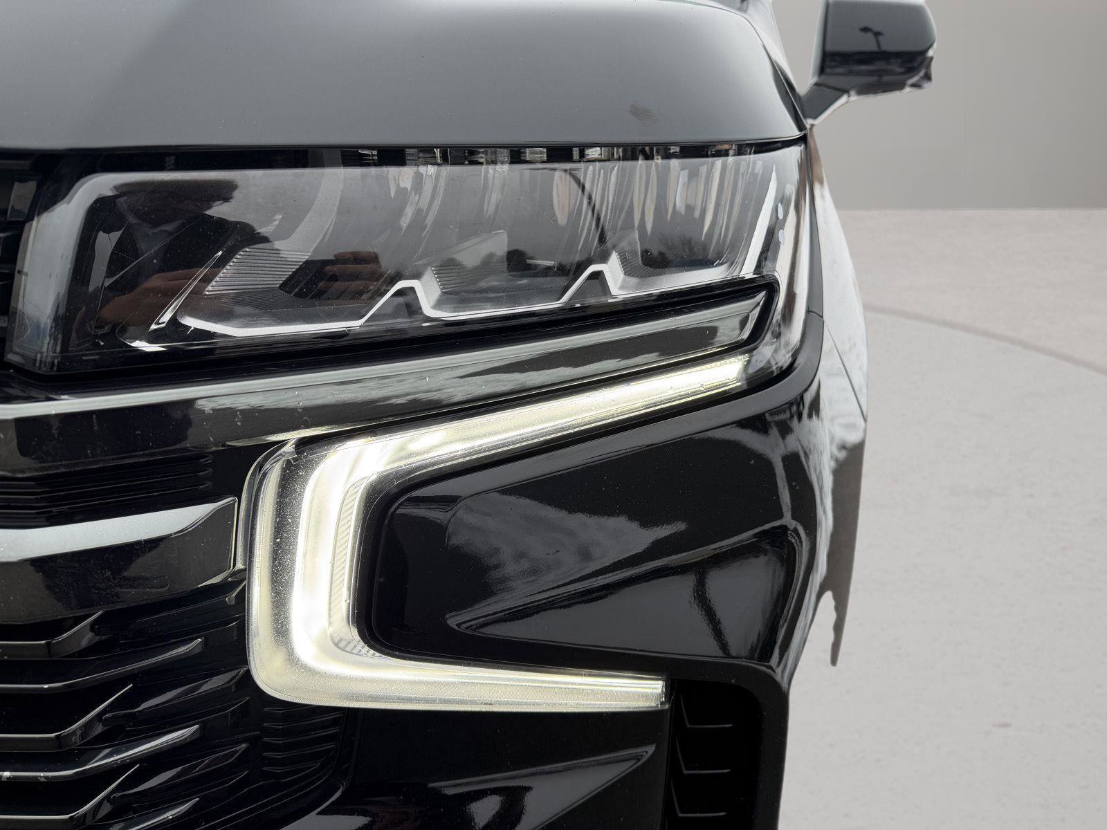 Used 2022 Chevrolet Tahoe RST w/ Sport Performance Package image 14