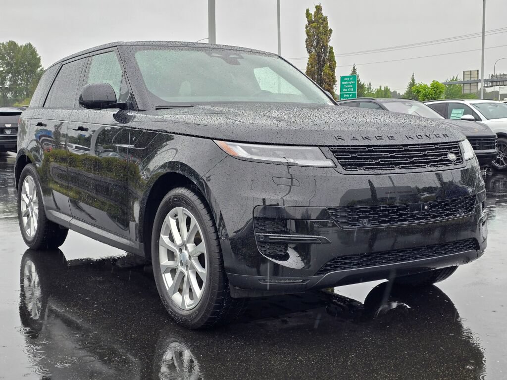 Used 2025 Land Rover Range Rover Sport SE AWD/4WD image 7