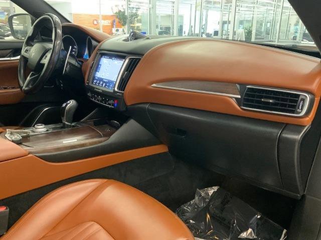 Used 2017 Maserati Levante S image 9