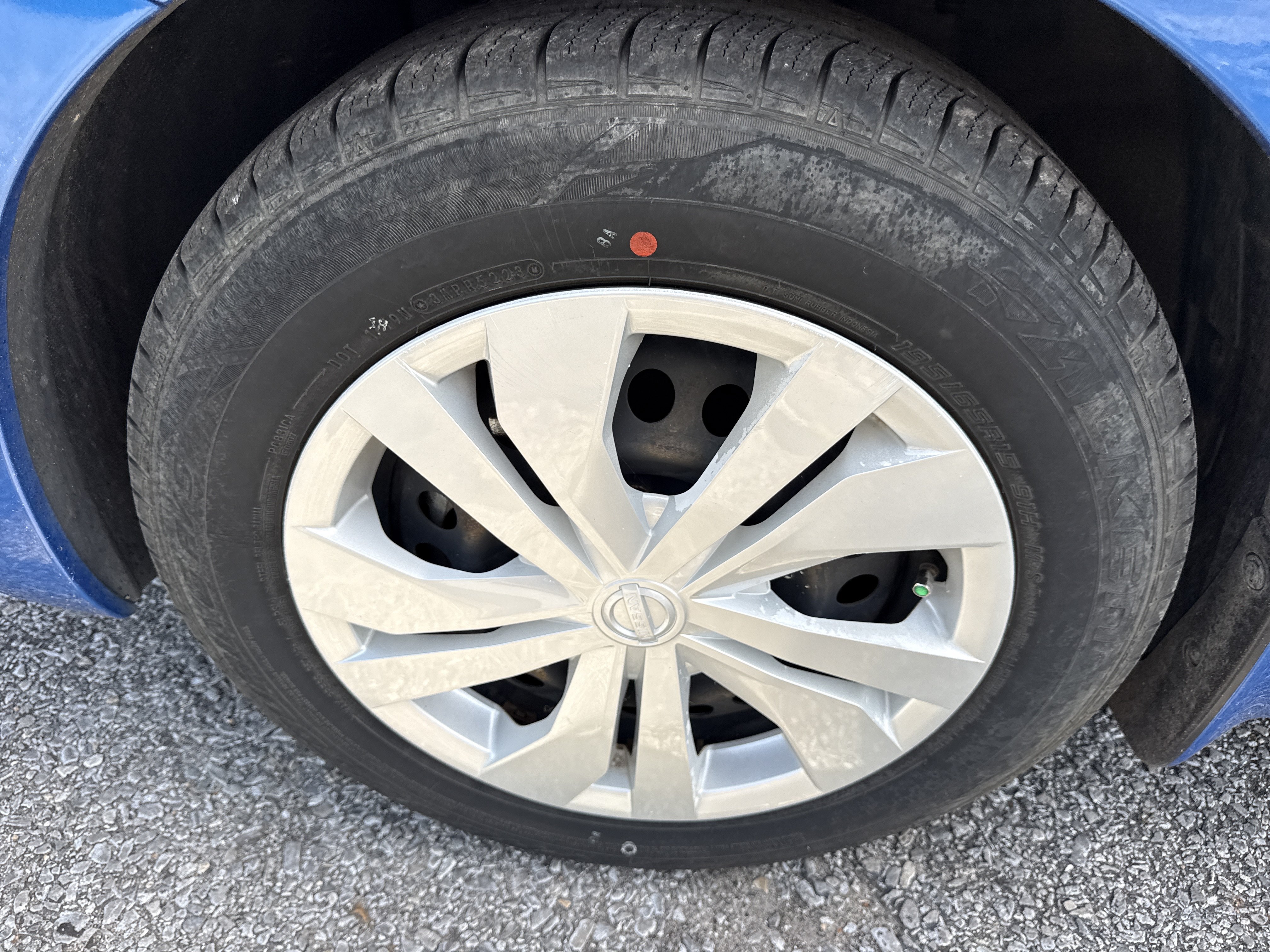 Used 2021 Nissan Versa S FWD image 37