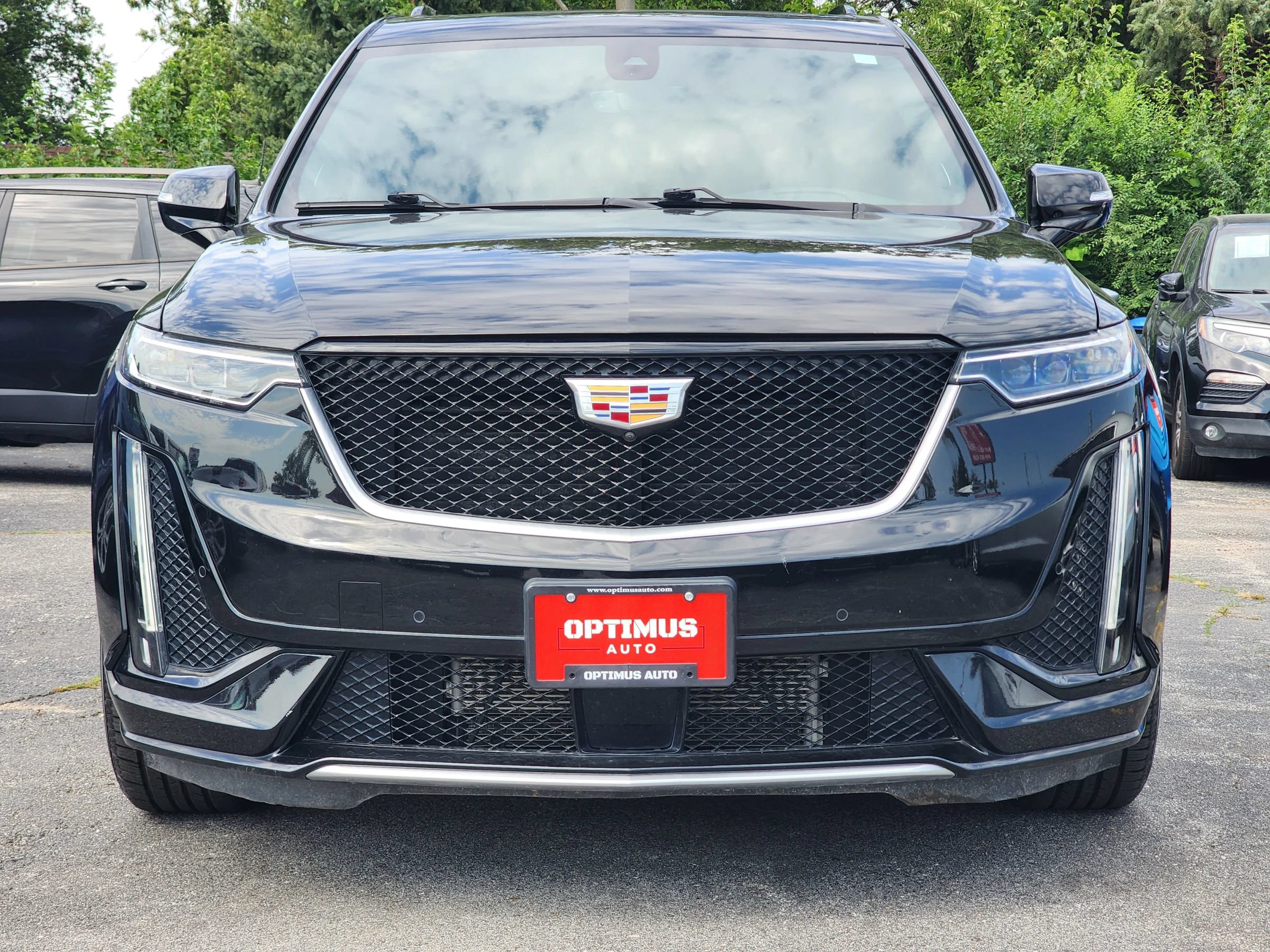 Used 2020 Cadillac XT6 Sport w/ Platinum Package AWD/4WD image 2