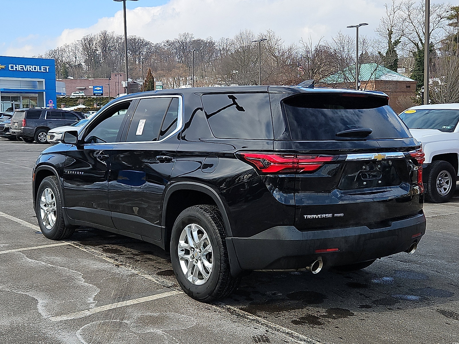 Certified 2023 Chevrolet Traverse LS w/ LPO, Floor Liner Package image 5