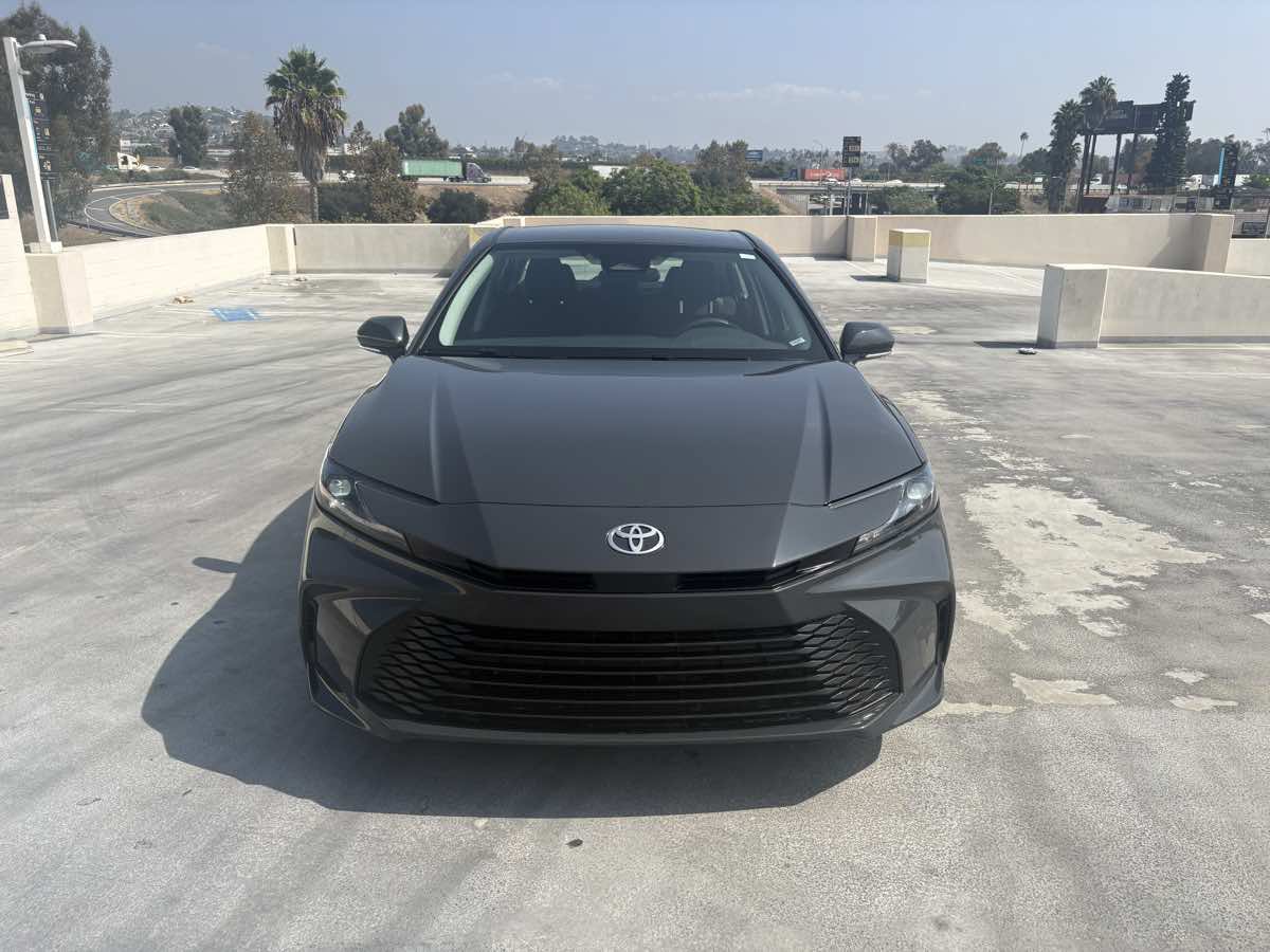 Used 2026 Toyota Camry LE FWD image 7