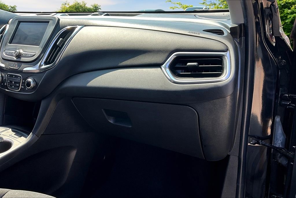 Used 2023 Chevrolet Equinox LT w/ Driver Convenience Package image 16
