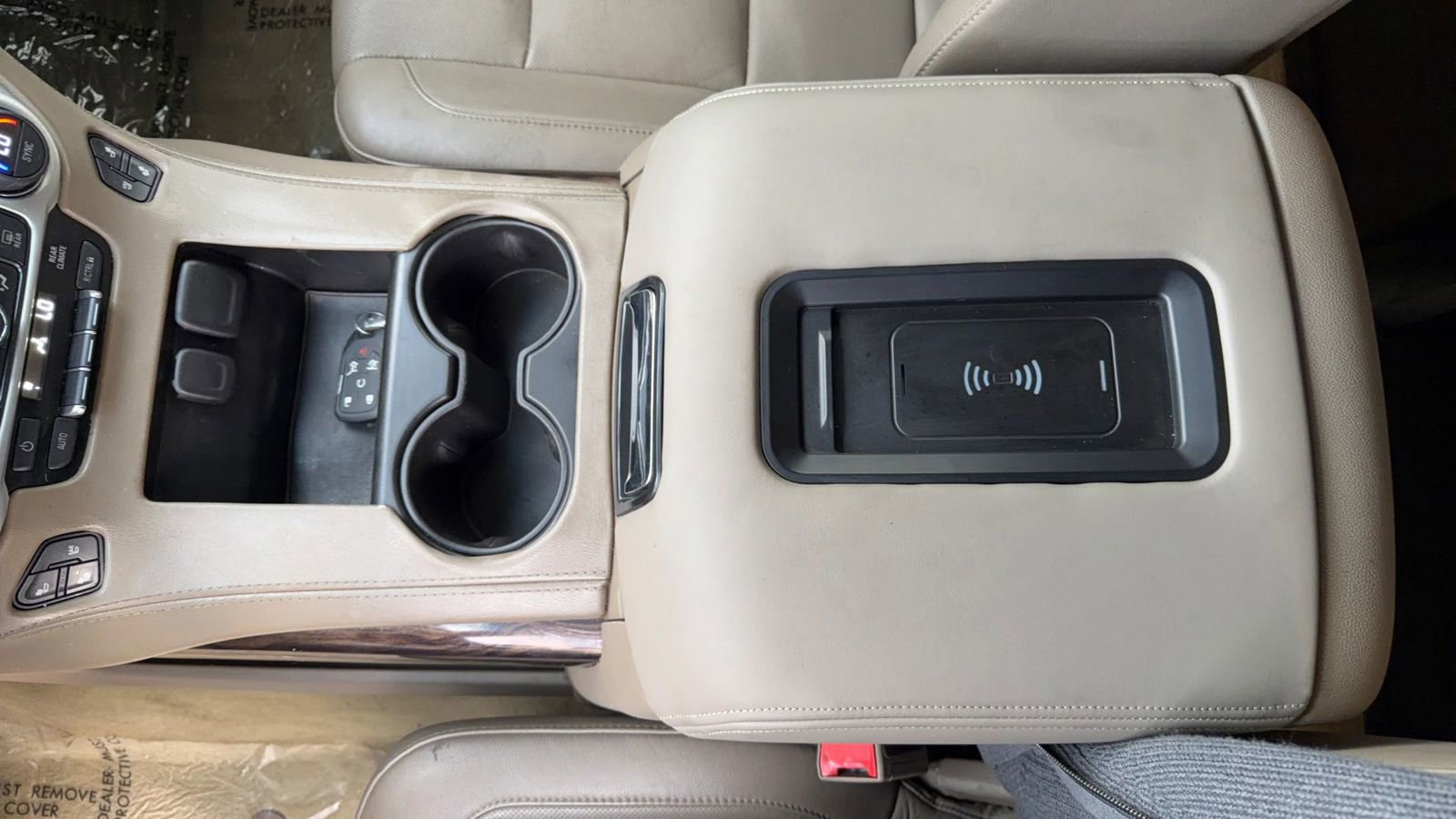 Used 2016 GMC Yukon XL SLT image 28