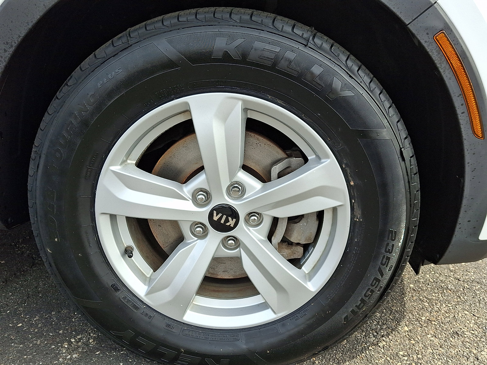 Used 2021 Kia Sorento LX image 8