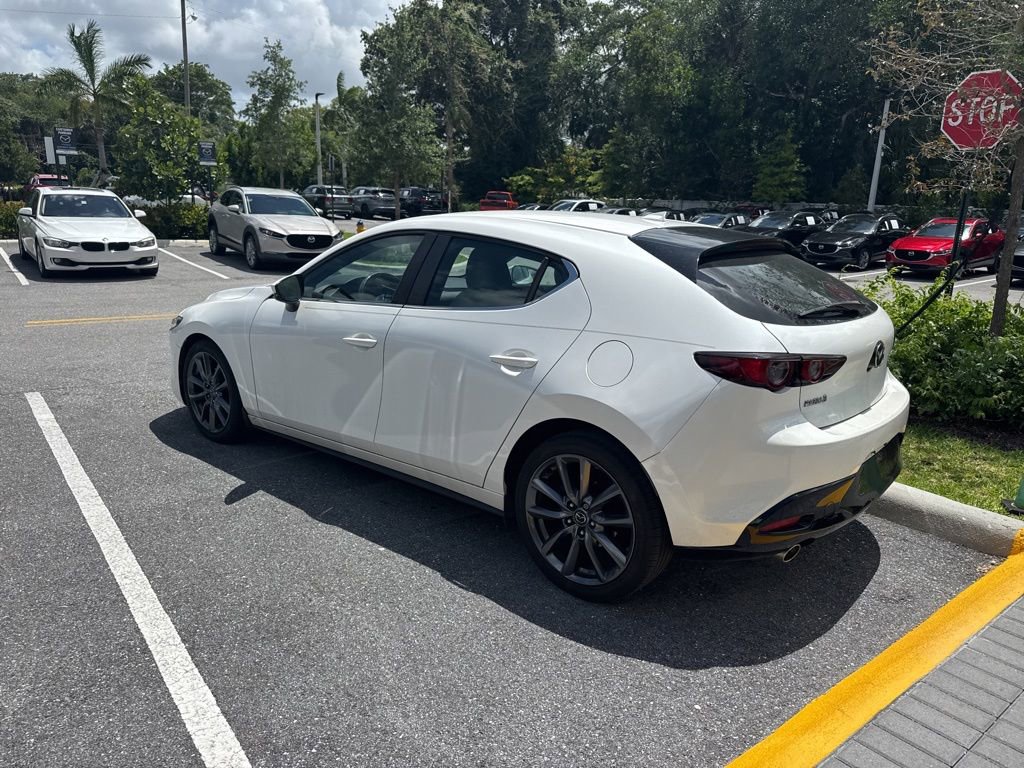 Used 2019 MAZDA MAZDA3 Hatchback w/ Preferred Package FWD image 8