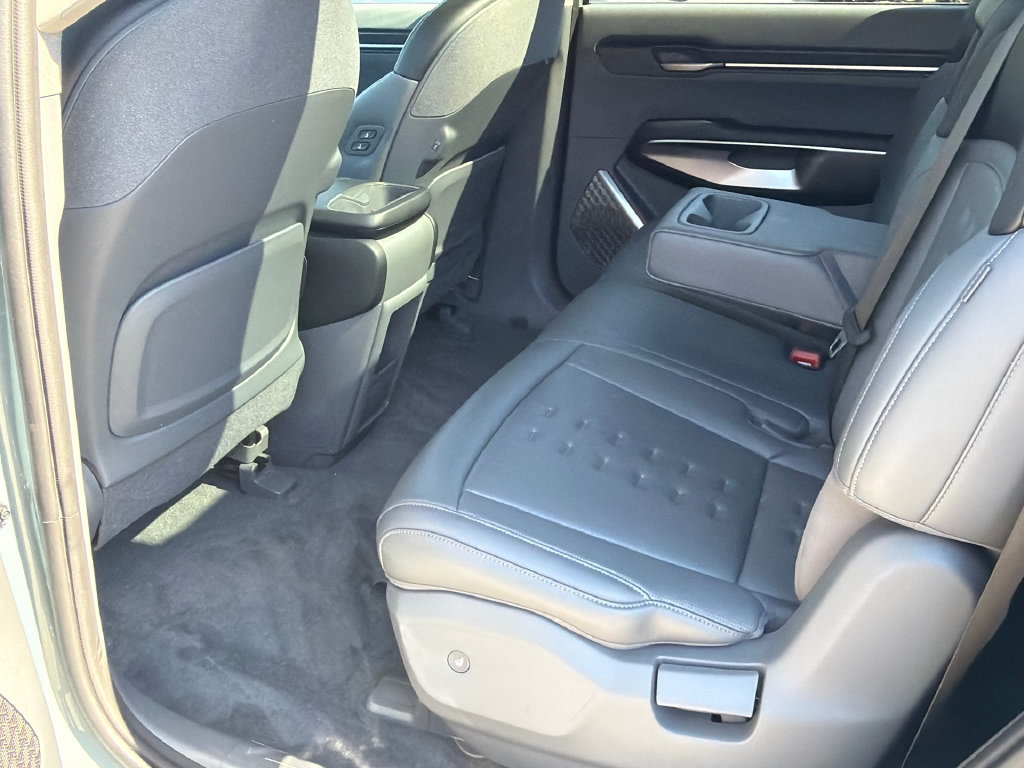 Certified 2024 Kia EV9 Wind AWD/4WD image 19