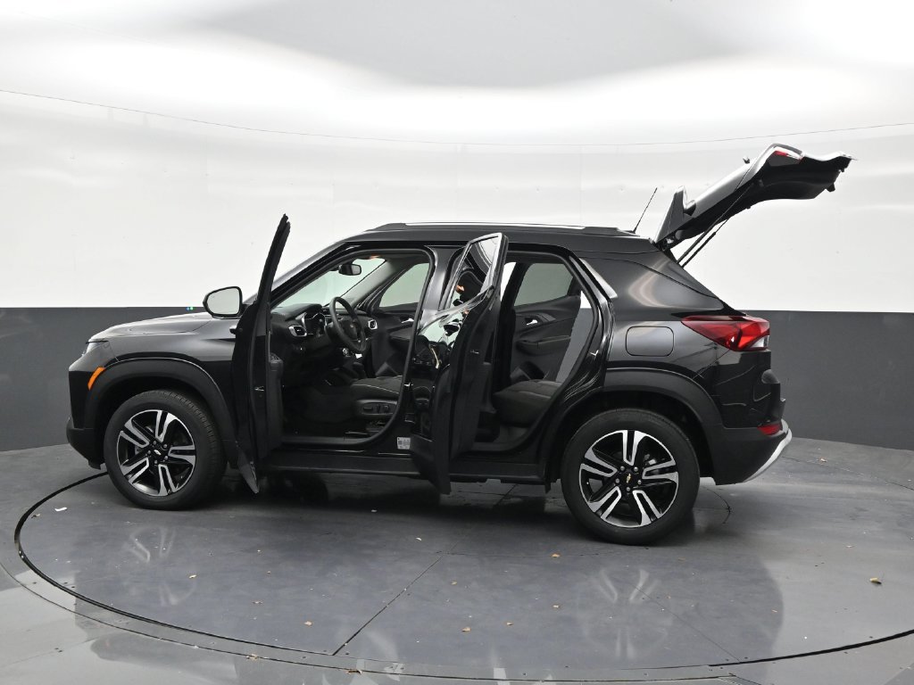 Used 2023 Chevrolet TrailBlazer LT w/ Convenience Package AWD/4WD image 30