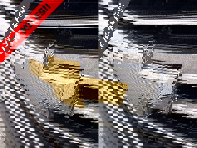 Used 2023 Chevrolet Traverse LT image 33