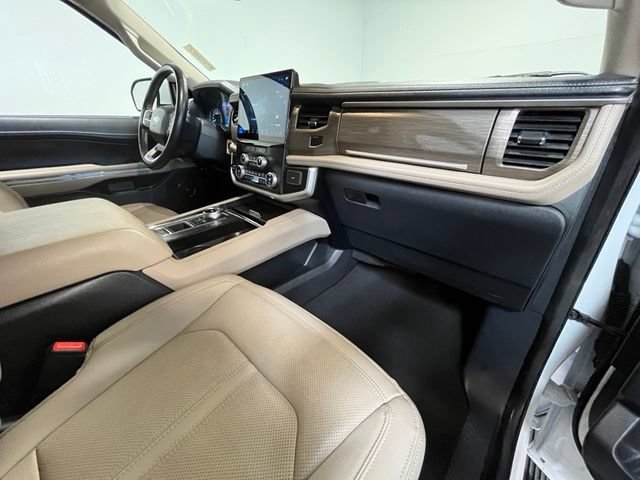 Used 2024 Ford Expedition Max Limited RWD image 10