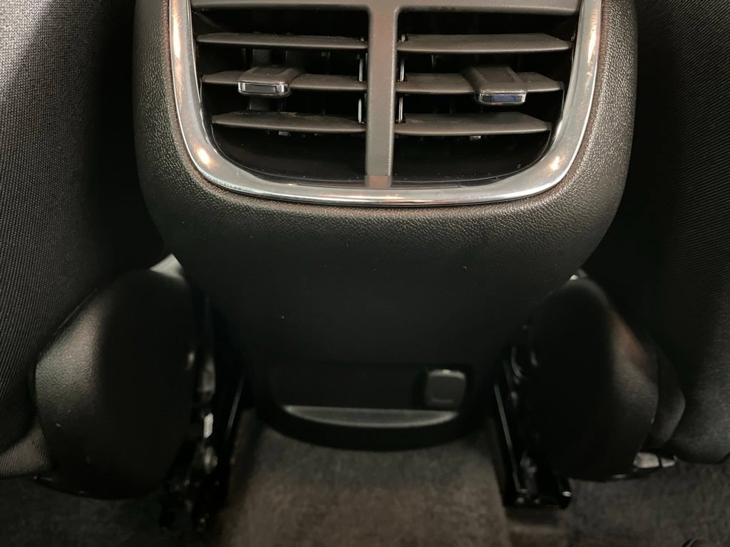 Certified 2025 Chevrolet Malibu LT FWD image 10