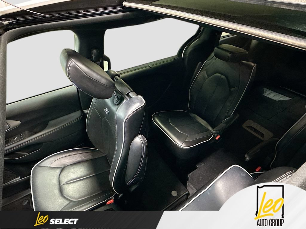 Used 2023 Chrysler Pacifica Limited w/ Uconnect Theater Family Group AWD/4WD image 26