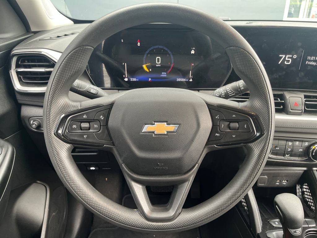 Used 2024 Chevrolet TrailBlazer LS image 15