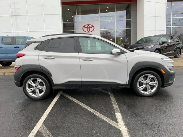 Used 2023 Hyundai Kona SEL w/ Cargo Package image 2