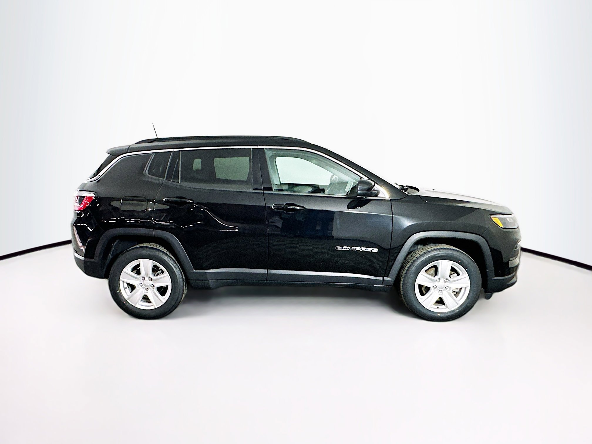 Used 2022 Jeep Compass Latitude w/ Sun and Sound Group image 10