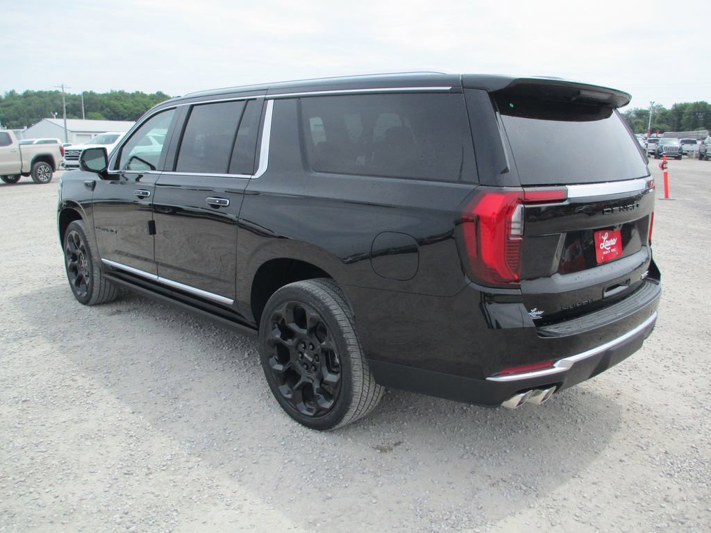 New 2026 GMC Yukon XL Denali w/ Denali Reserve Package AWD/4WD image 6