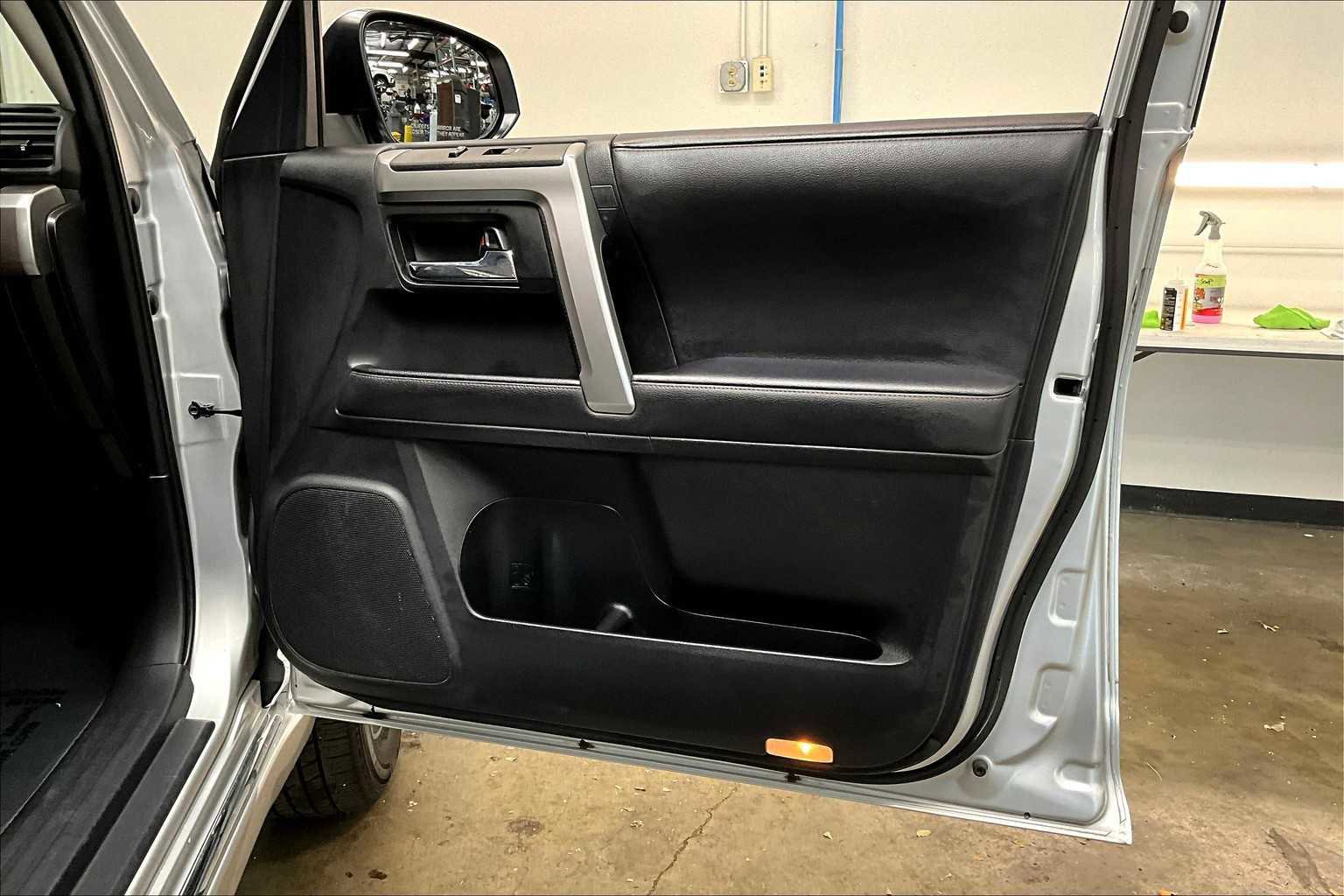 Used 2023 Toyota 4Runner Limited image 27
