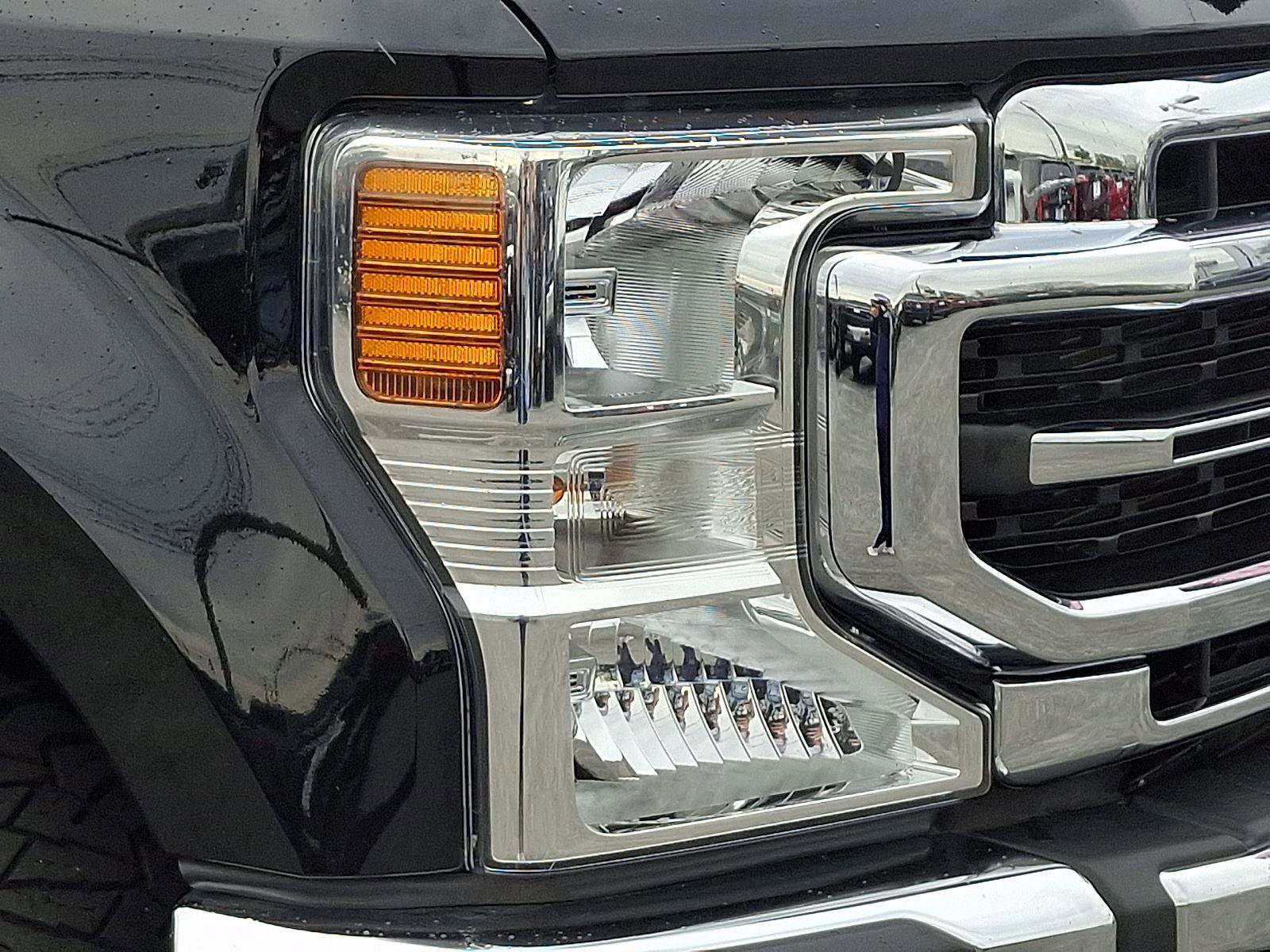 Certified 2022 Ford F350 Lariat w/ Lariat Value Package image 9