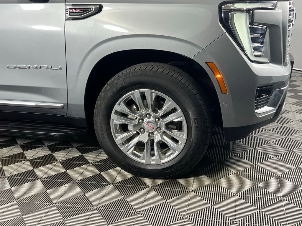 Used 2025 GMC Yukon Denali image 11