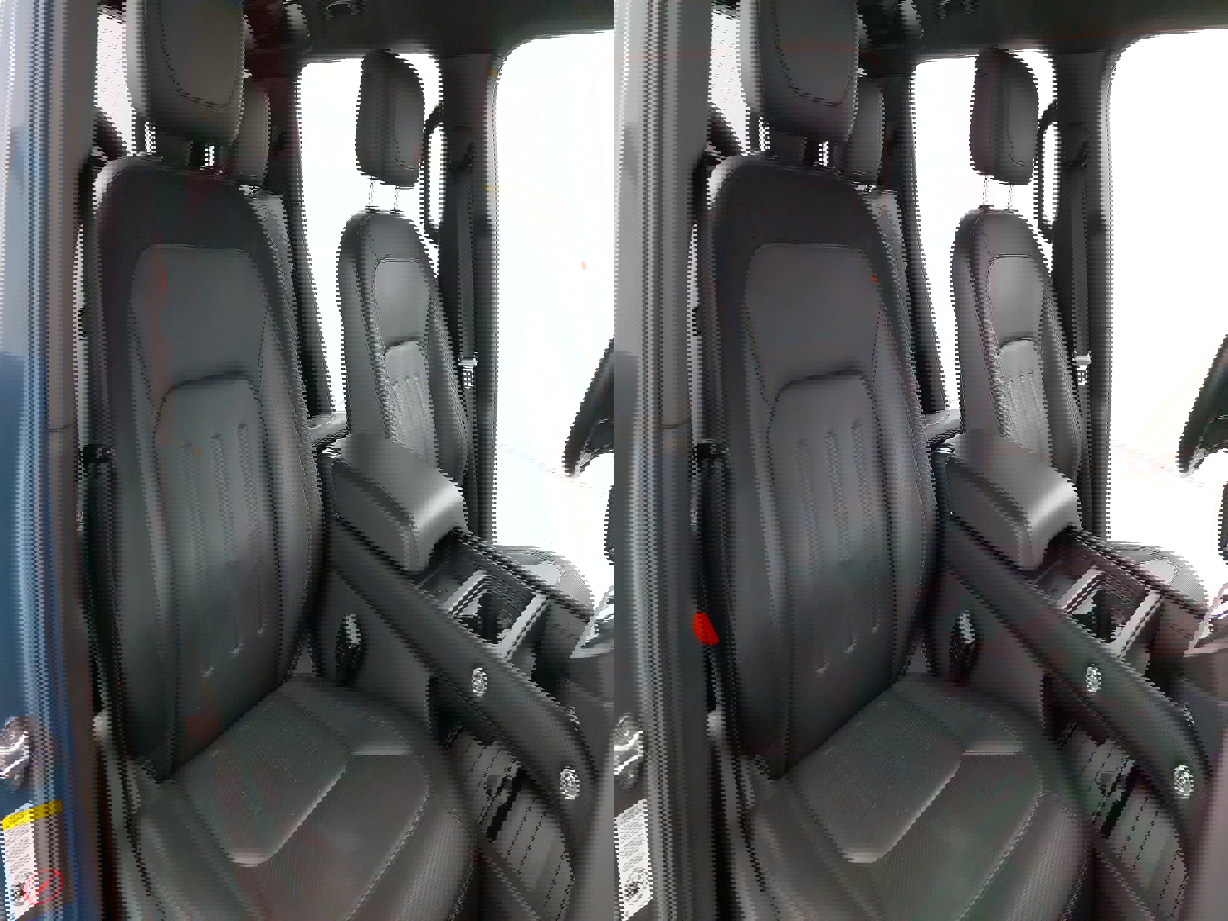 Used 2021 Land Rover Defender 110 X-Dynamic HSE image 12