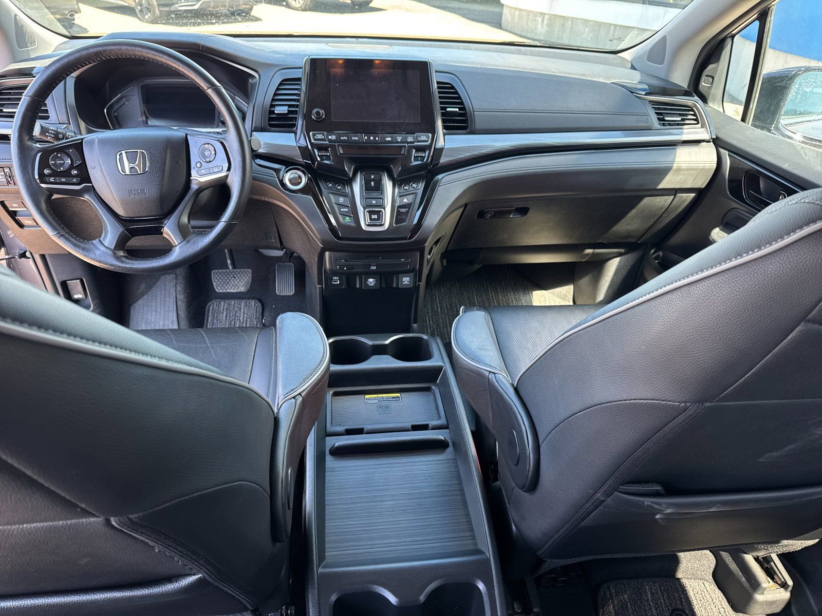Used 2023 Honda Odyssey Elite image 14